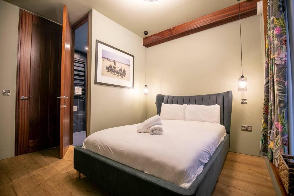 Hammock Heights! Hot Tub,private Garage,citycentre * Manchester